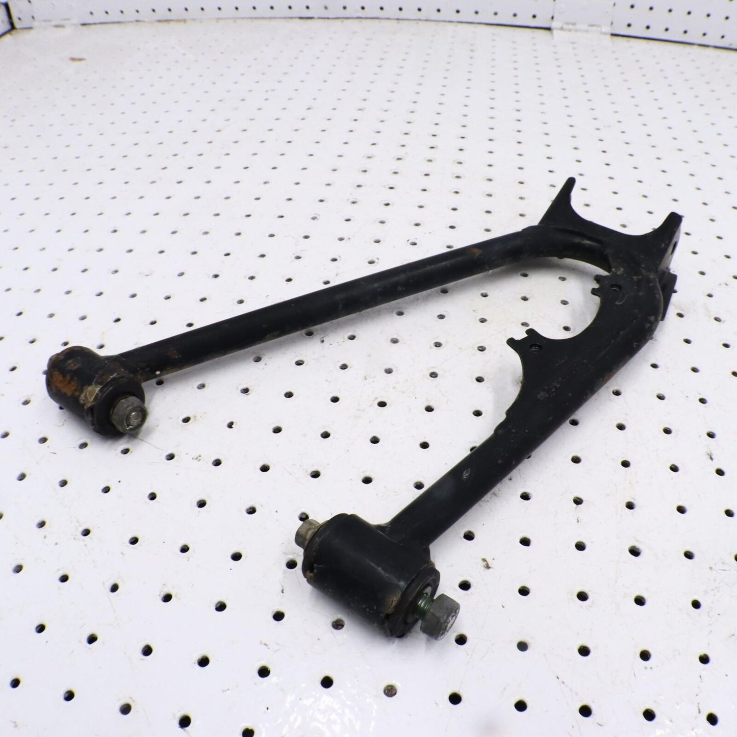 2013 YAMAHA GRIZZLY 700 REAR BACK UPPER RIGHT CONTROL A ARM 1HP-F2172-00-00