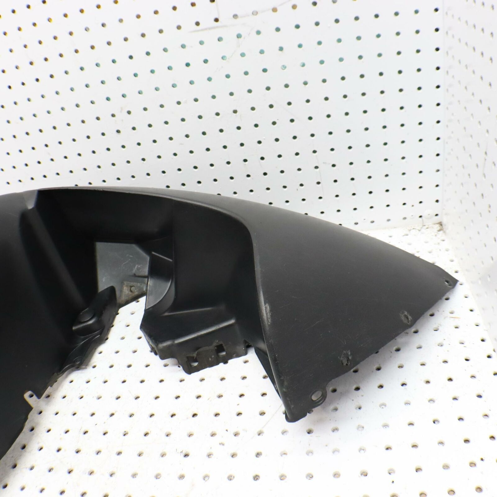 2006 POLARIS SWITCHBACK RIGHT SIDE LOWER BELLY PAN PANEL COVER 2633275-070