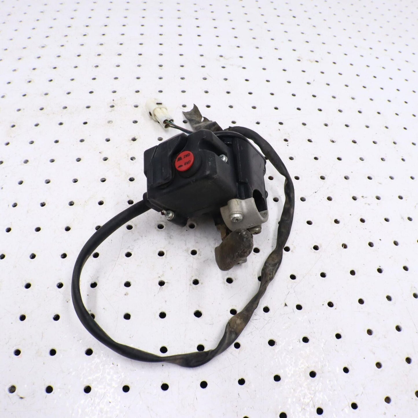 2013 YAMAHA GRIZZLY 700 THROTTLE LEVER ASSY 1HP-26250-00-00; 1HP-26250-03-00