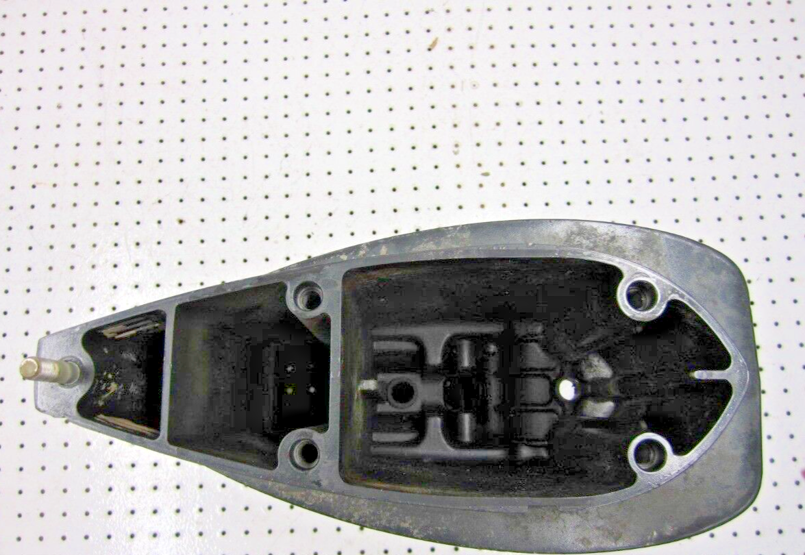 1998 MERCURY NORTHWOOD FORCE 40HP DRIVESHAFT HOUSING 821447A12