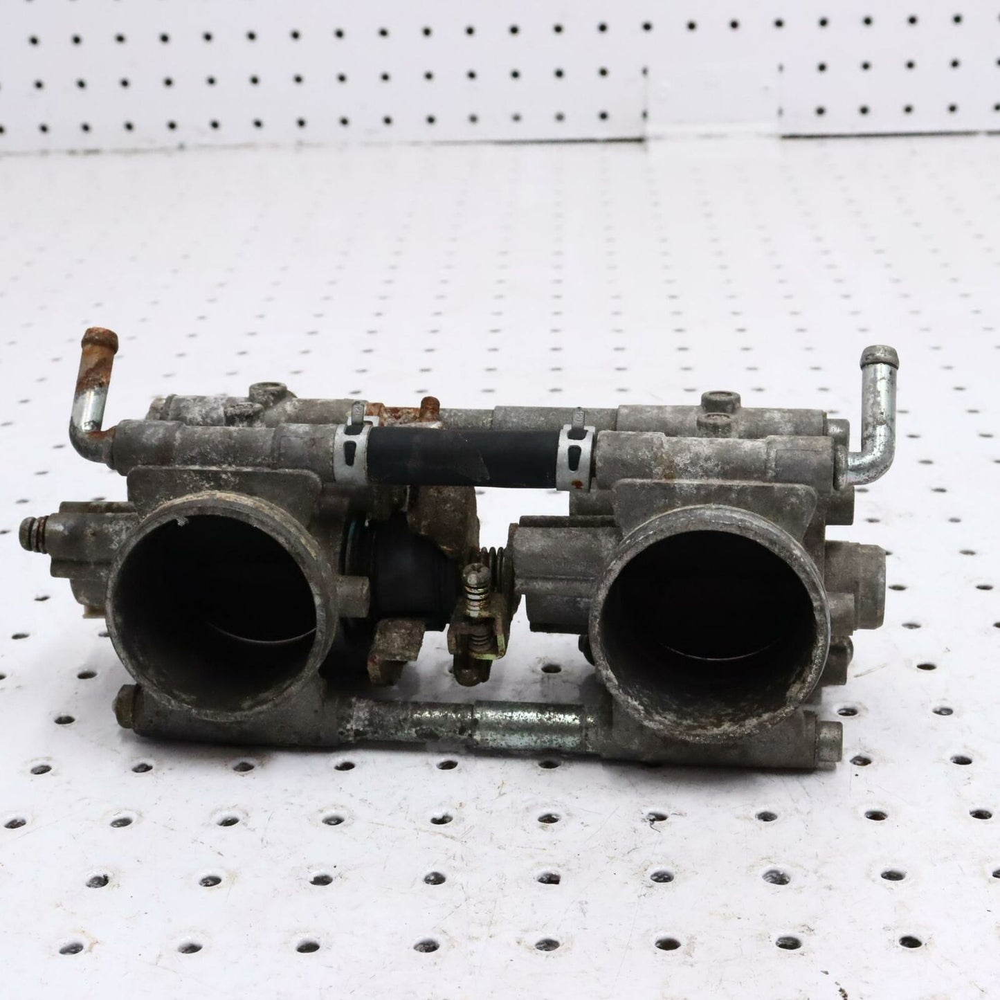 2007 POLARIS IQ 600 MAIN FUEL INJECTORS THROTTLE BODIES BODY 1203213