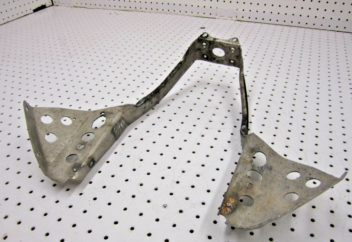 2002 POLARIS 800 RMK 144 BELLYPAN SUPPORT 5244050
