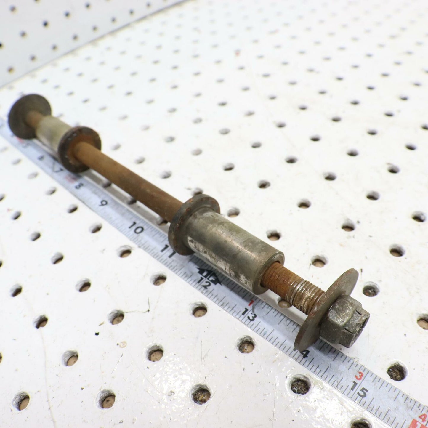2007 POLARIS IQ 600 REAR SUSPENSION SHAFT 5133365 ; 7518339