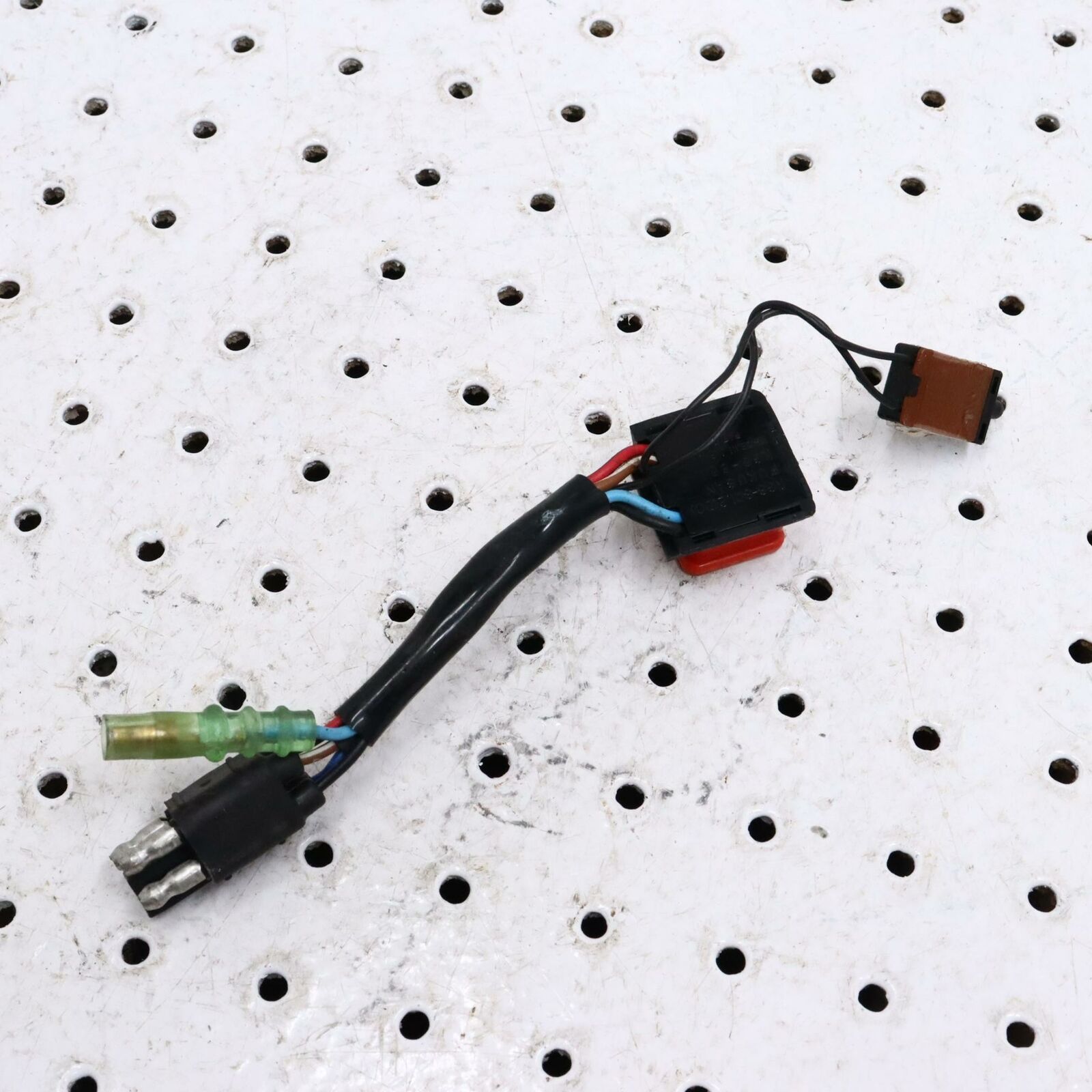 2006 POLARIS SWITCHBACK CUT OFF EMERGENCY BUTTON KILL SWITCH 4011280; 4013379