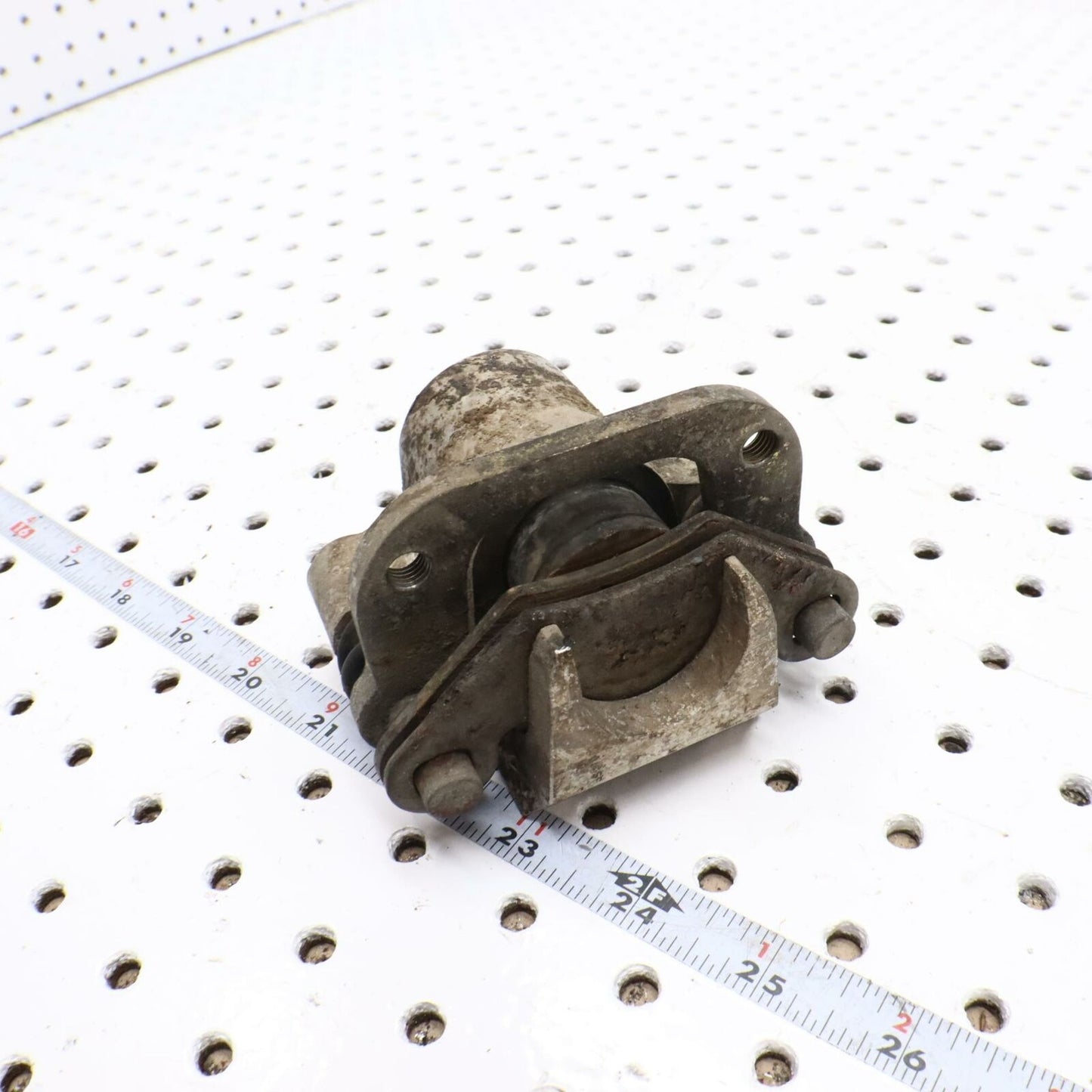 1996 POLARIS SCRAMBLER 400 LEFT FRONT BRAKE CALIPER 1910173 1910271