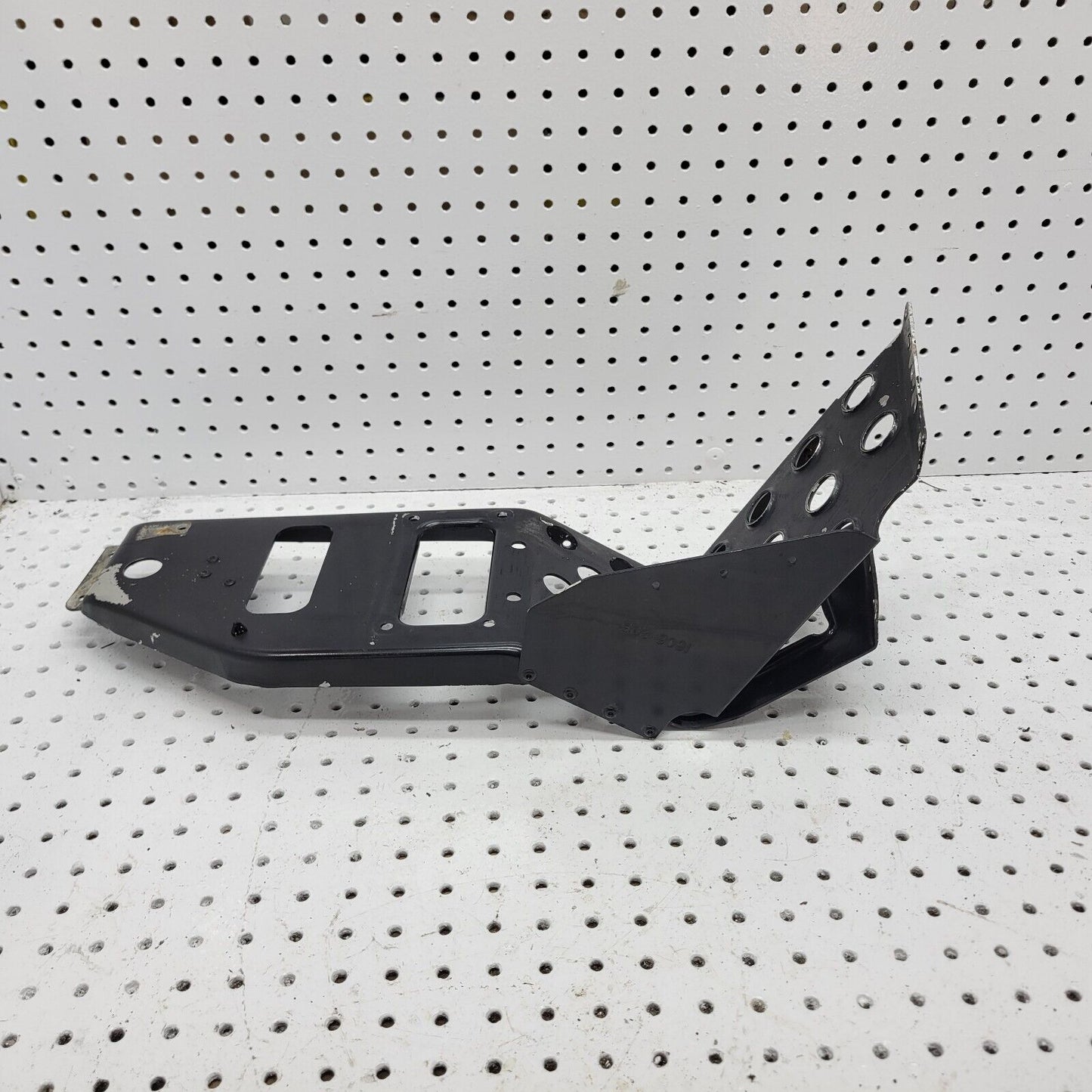 2000 ZL 700 RIGHT FOOTREST 1706-361