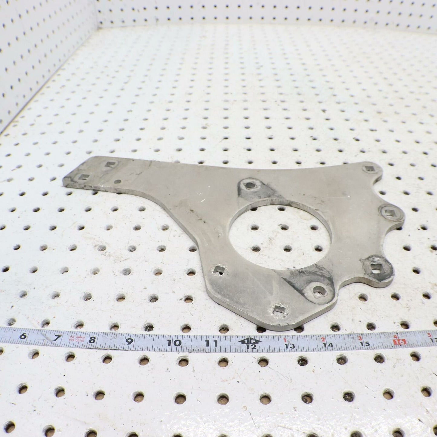 2006 POLARIS SWITCHBACK ENGINE MOTOR MOUNT PLATE ENGINE STRAP, RH 5247597
