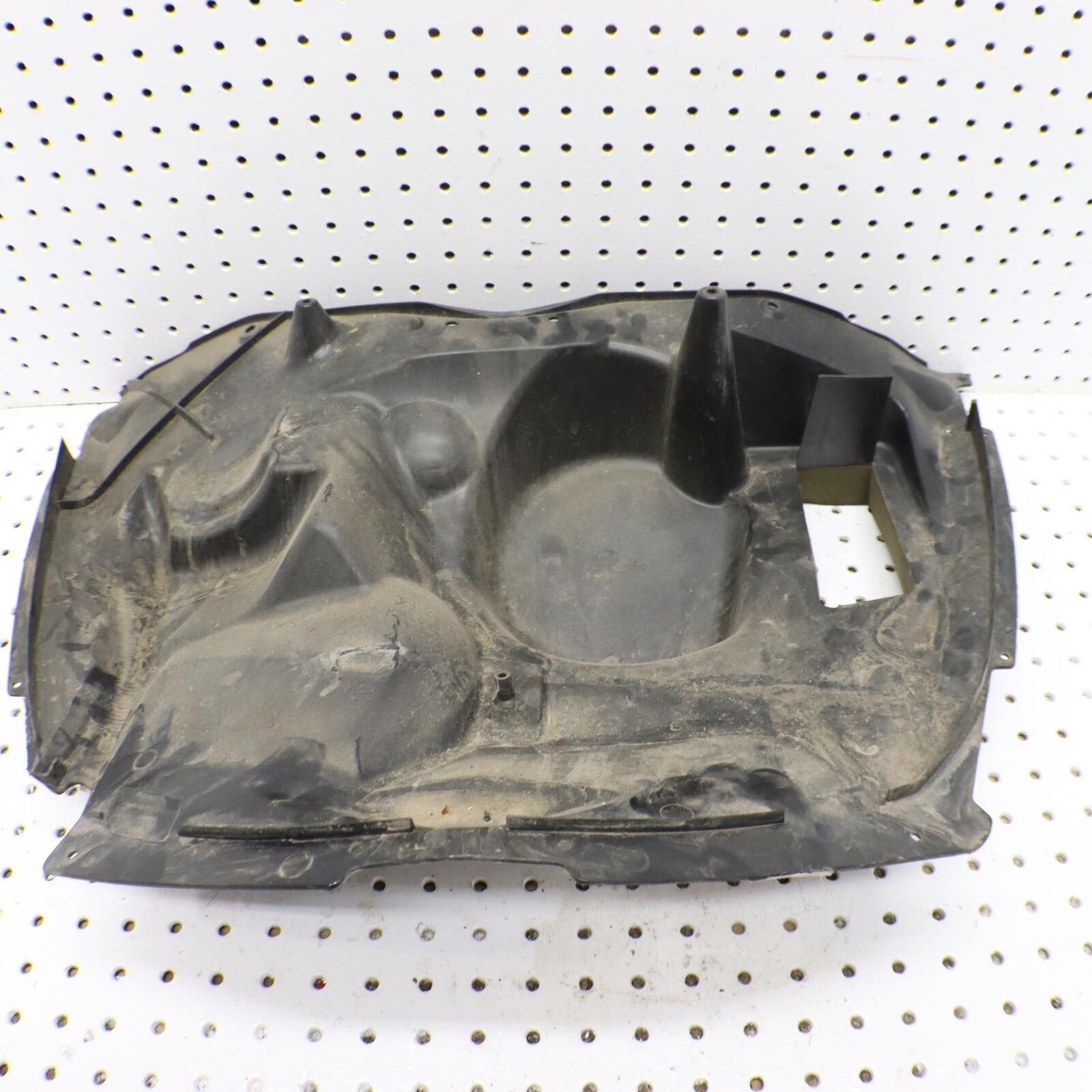 2006 POLARIS FUSION 700 HEAD LIGHT ACCESS COVER 2633049
