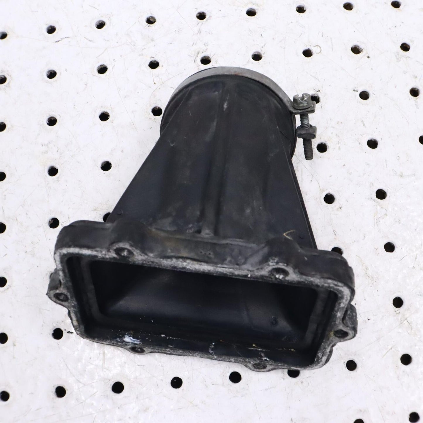 2009 SKI-DOO SUMMIT X 800R Intake Socket 420667470; 420667472