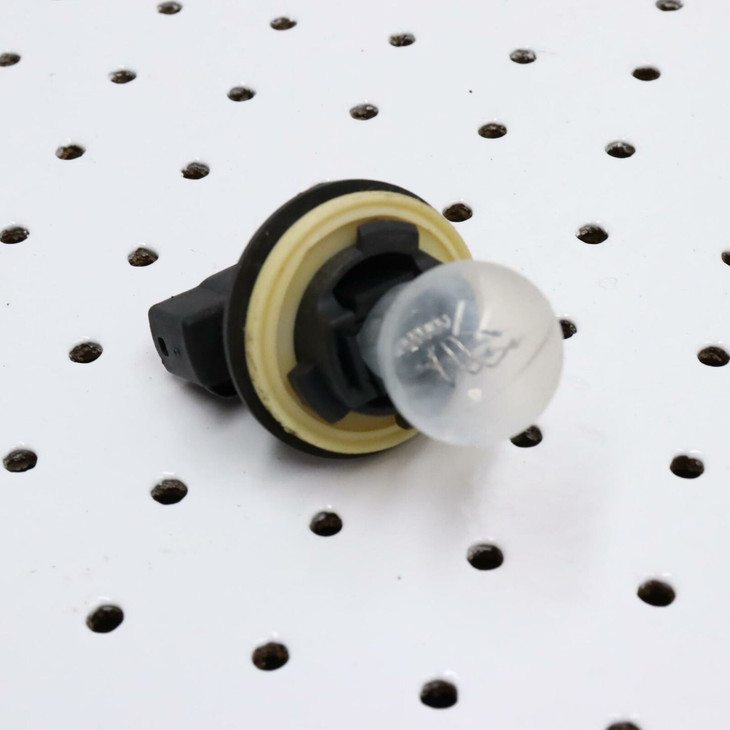 2007 POLARIS IQ 600 LIGHT BULB 4010764