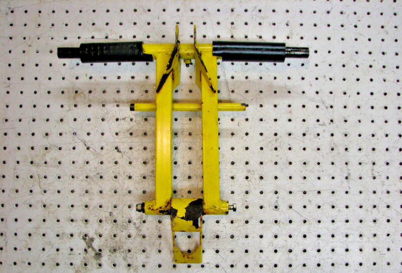 2002 POLARIS 800 RMK 144 REAR TORQUE ARM 1541615