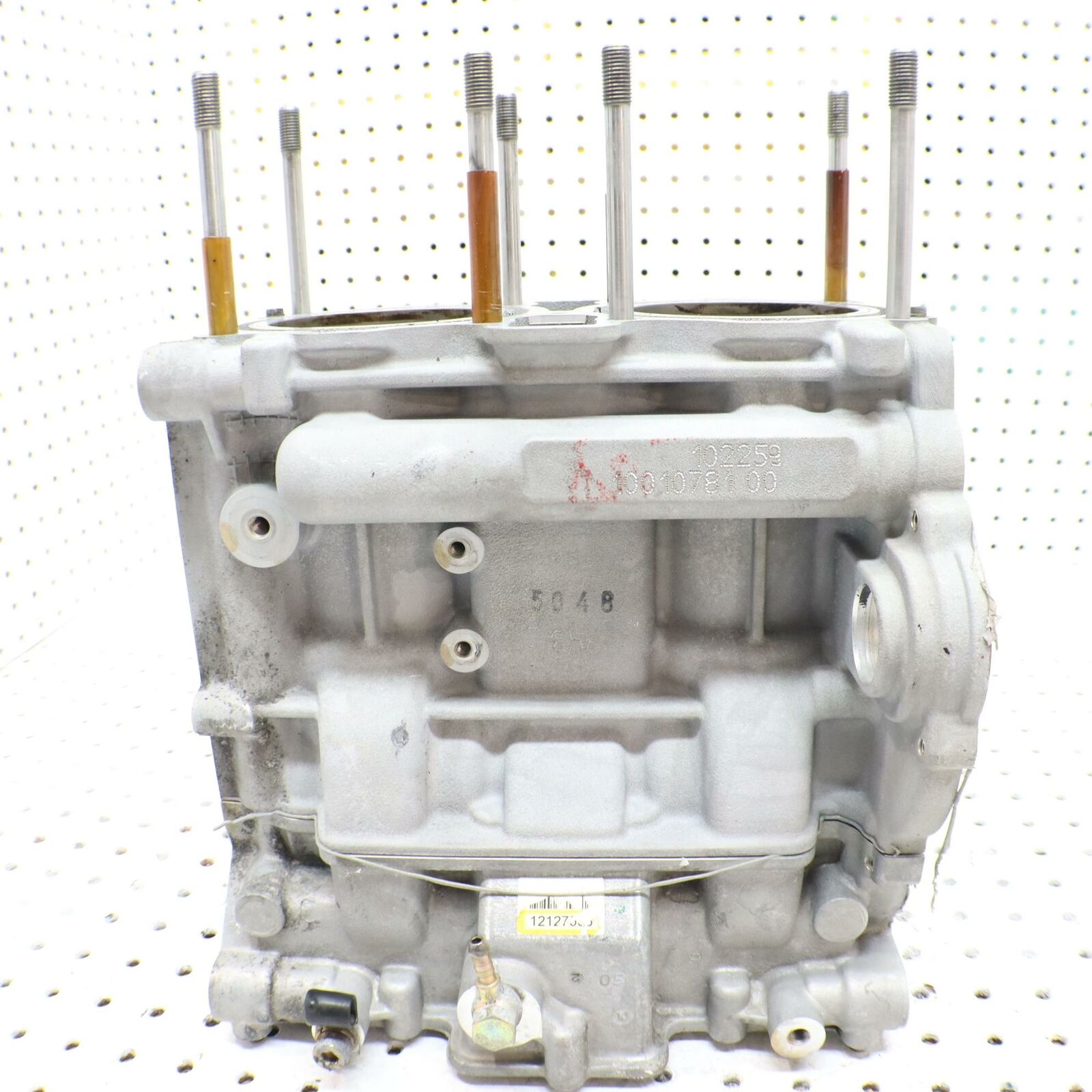 2006 POLARIS SWITCHBACK ENGINE MOTOR CASE CASES 0453149 0453150