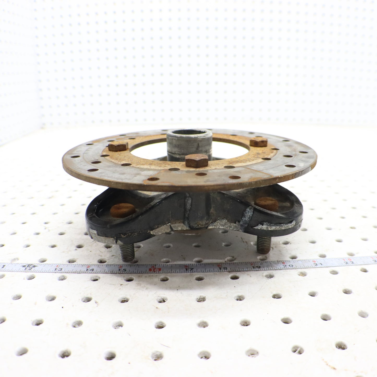 2013 Polaris Ranger Xp 900 Wheel Hub REAR 5137431-067 ; 5142964-067
