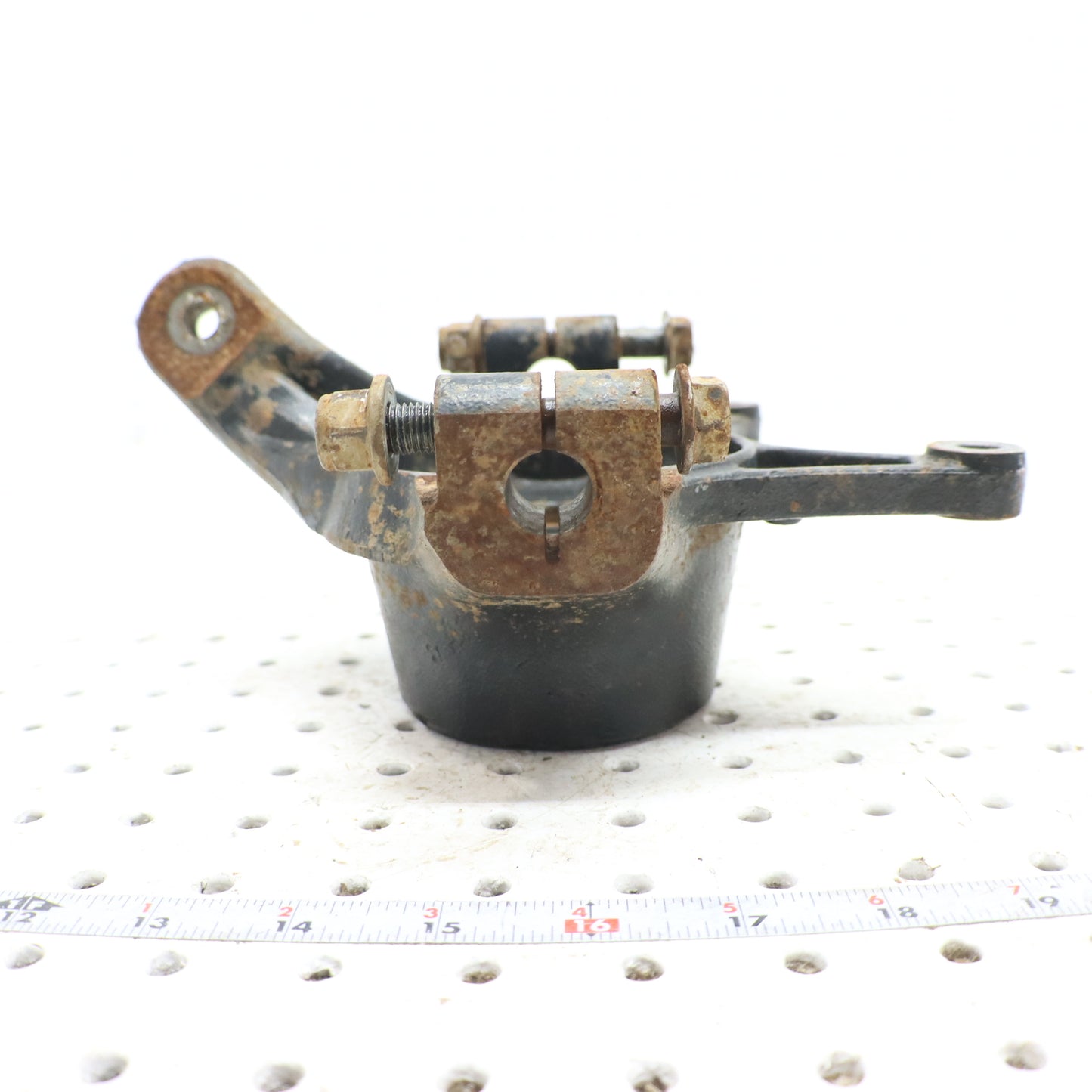 2013 Polaris Ranger Xp 900 Steering Knuckle FRONT LEFT 5138231; 5139976