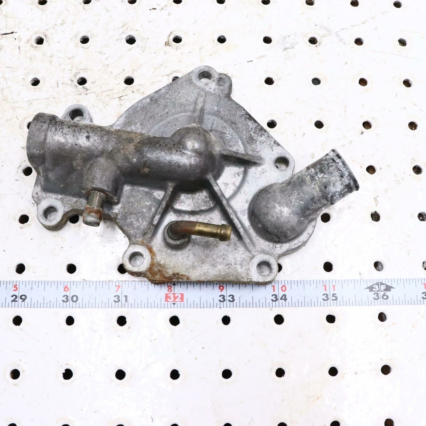 2003 ARCTIC CAT F7 FIRECAT 700 ENGINE WATER PUMP HOUSING COVER 3006-355