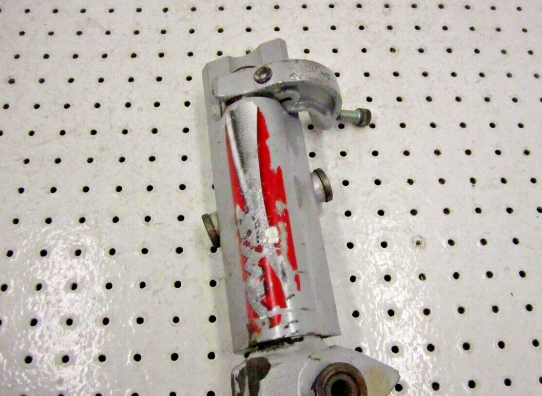 2004 ARCTIC CAT SABERCAT 600 EFI LX SPINDLE LEFT 1703-371
