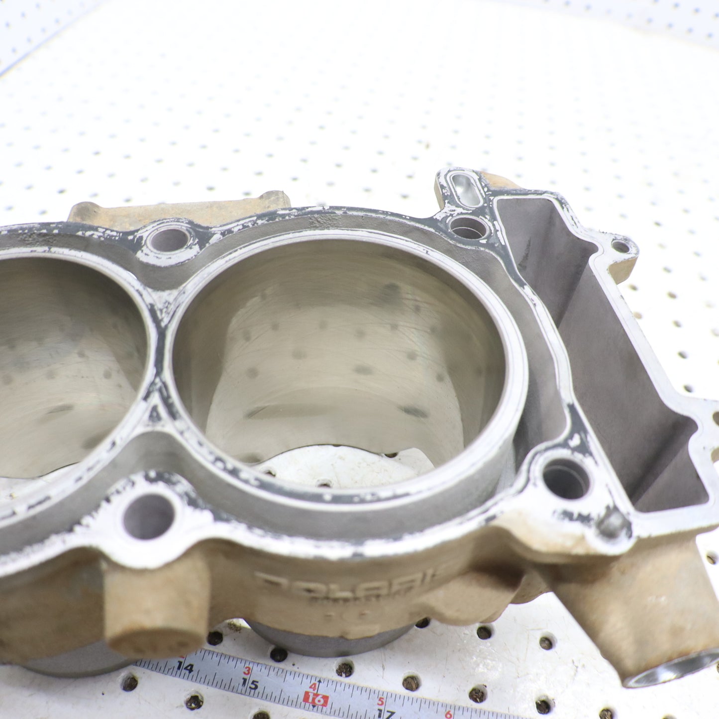 2013 Polaris Ranger Xp 900 Cylinder Jug 3022442 3022579 GOOD CONDITION