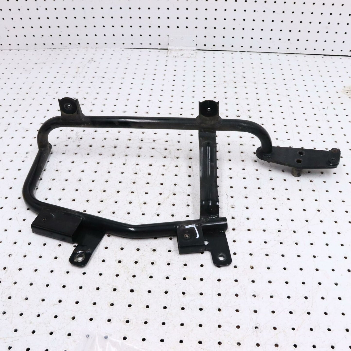 2003 YAMAHA V STAR 650 SADDLEBAG CASE MOUNTING BRACKET MOUNT