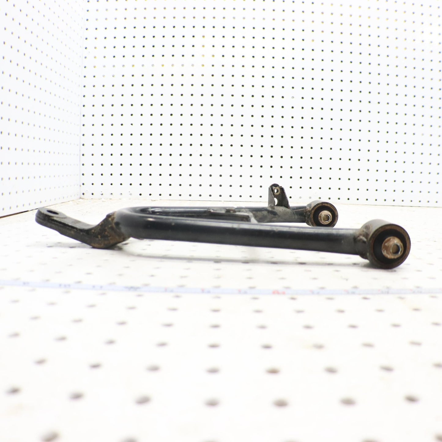 2016 SUZUKI KING QUAD 500 FRONT LOWER LEFT CONTROL A ARM 52420-31820