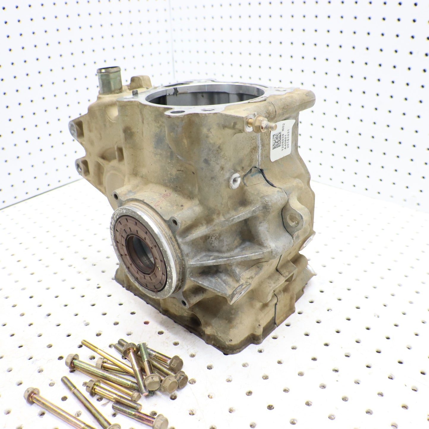 2016 Polaris Sportsman Sp 570 Crankcase Engine Case 2205169; 2206361