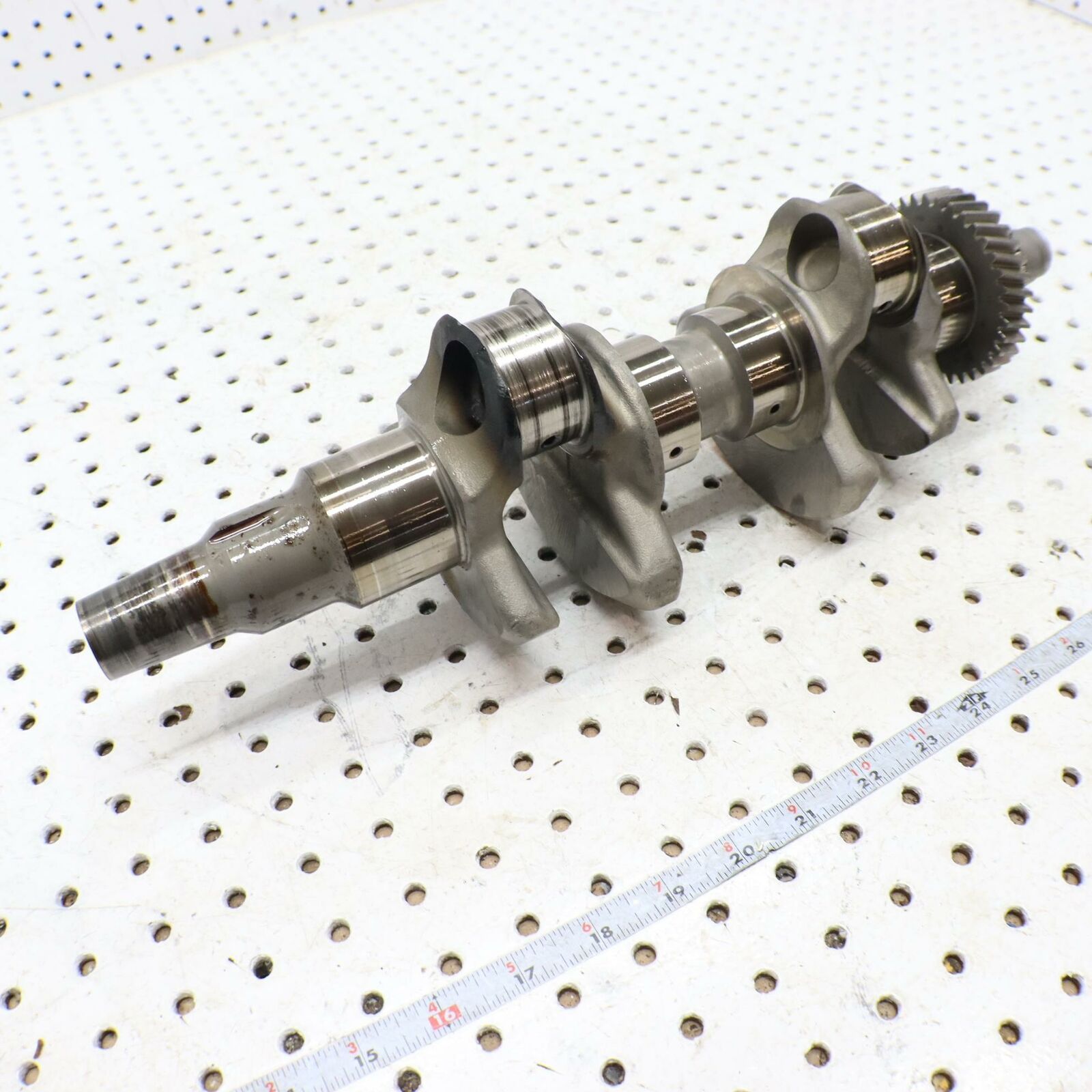 2006 POLARIS SWITCHBACK ENGINE MOTOR CRANKSHAFT CRANK SHAFT 0452929  CORE