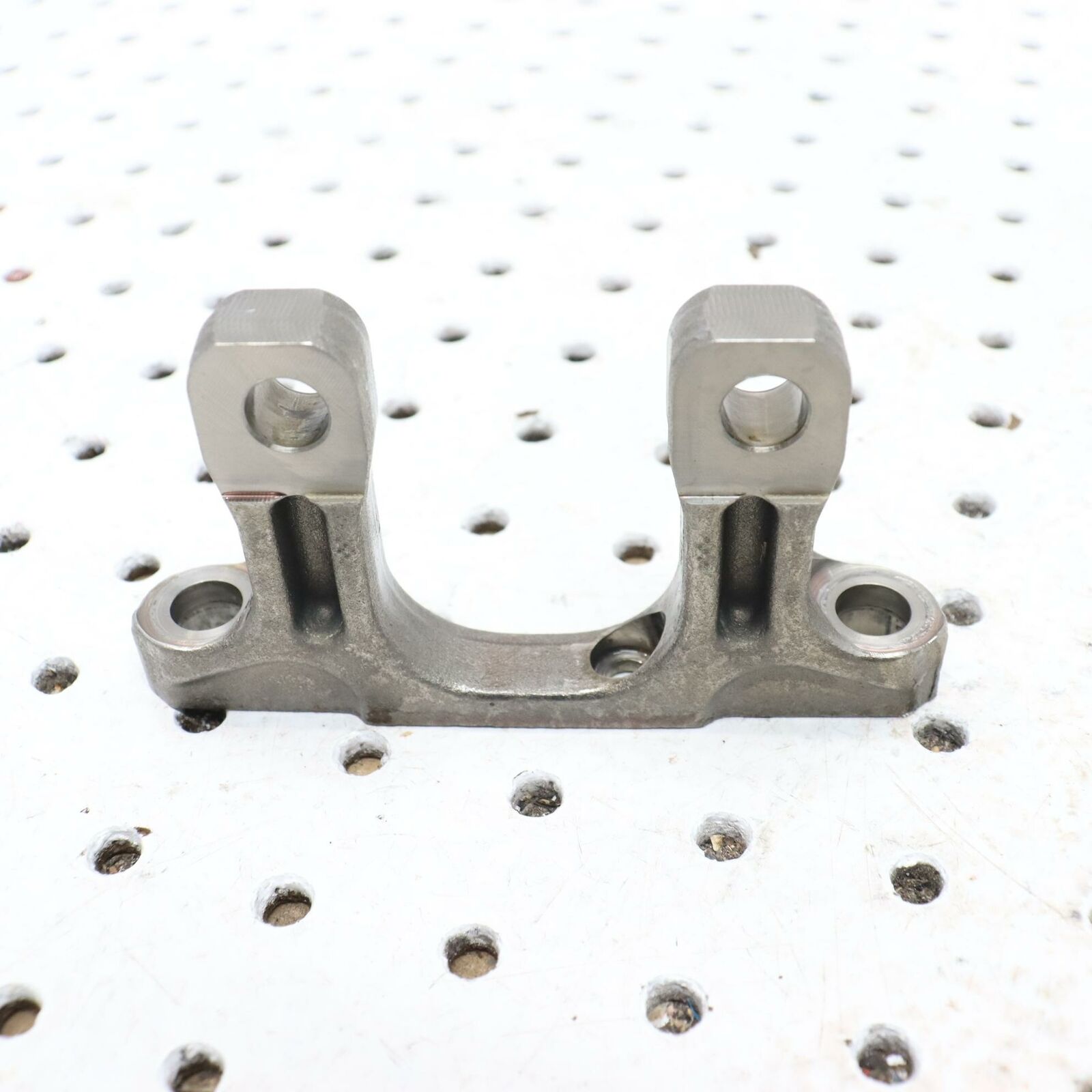 2006 POLARIS SWITCHBACK ROCKER ARM SUPPORT ROCKER ARM 0451855