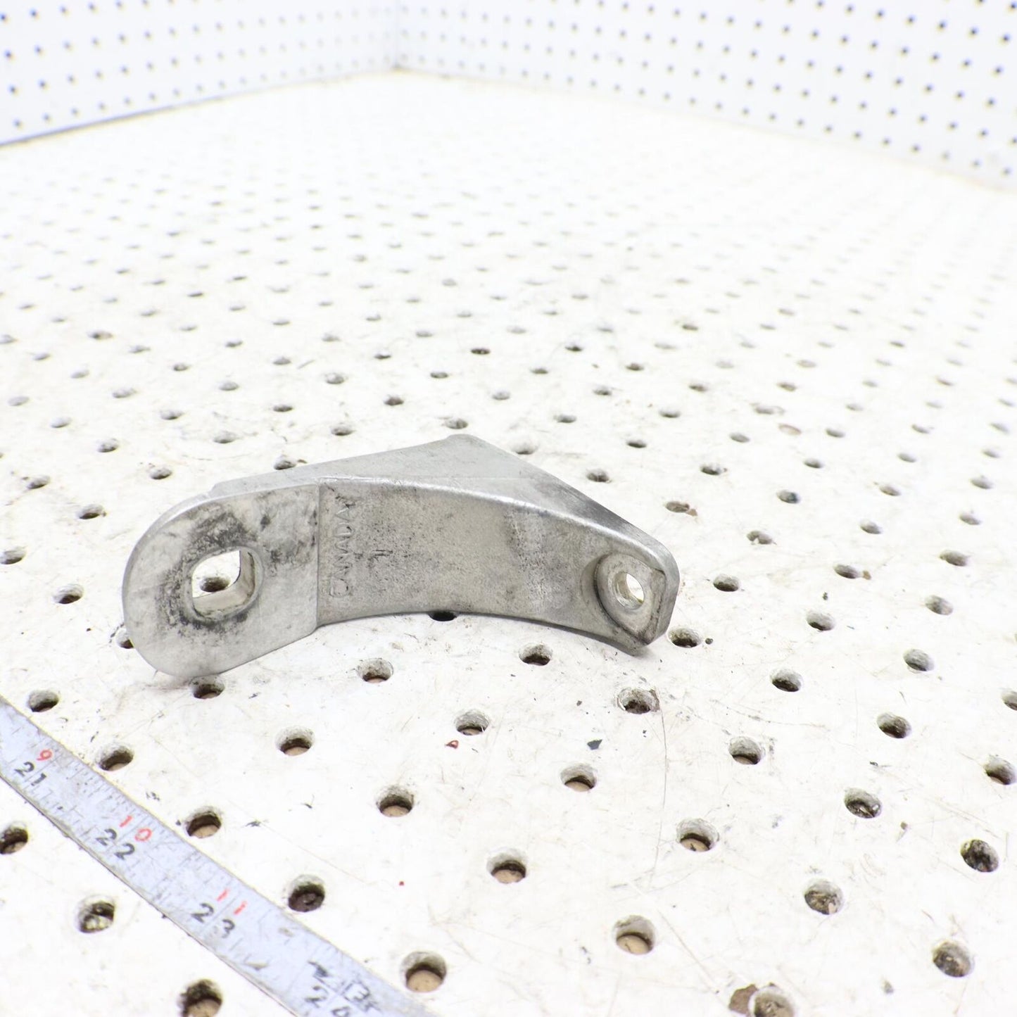 2011 SKI-DOO SUMMIT 800R ENGINE MOTOR MOUNT BRACKET 512060559