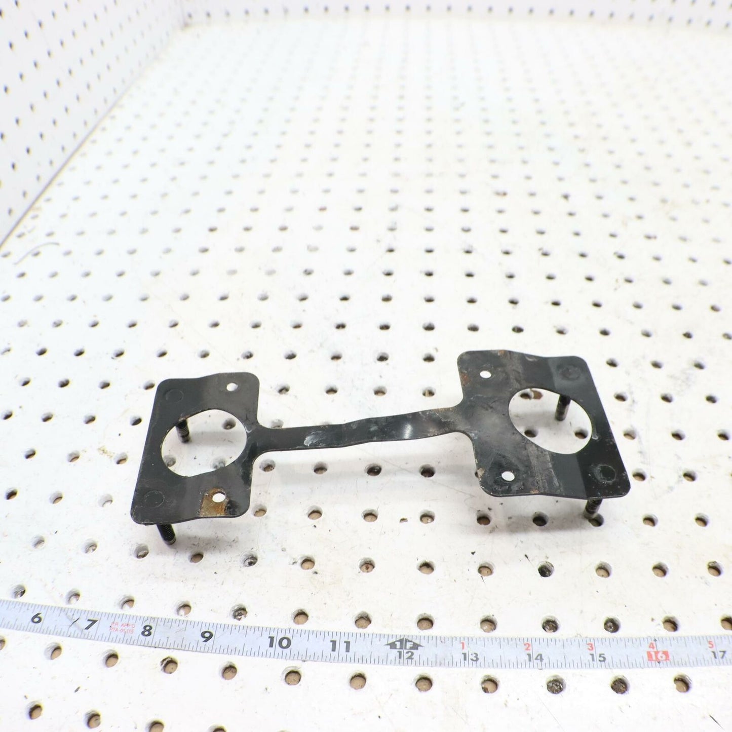 2006 POLARIS SWITCHBACK ECU CDI ECM COMPUTER BRACKET MOUNT 1014702-067
