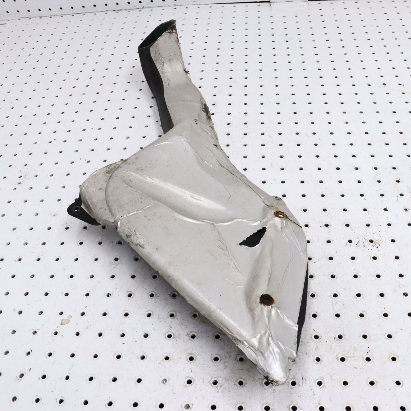 2006 POLARIS FUSION 700 AIR INTAKE BRAKE COOLER DUCT VENT 2633222