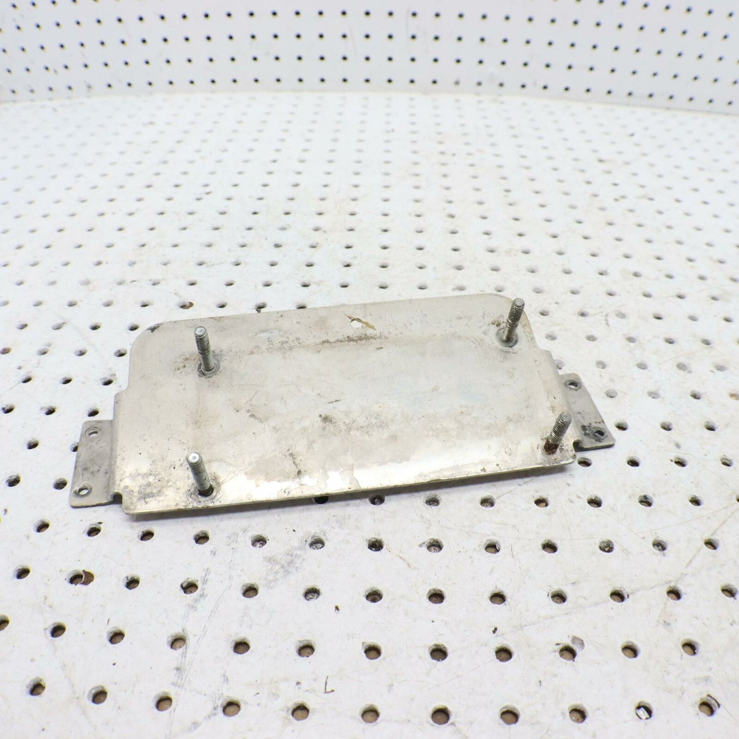 2006 POLARIS SWITCHBACK ASM BRKT OIL COOLER 1015467