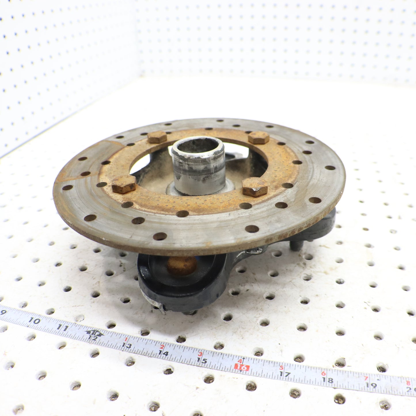 2013 Polaris Ranger Xp 900 Wheel Hub REAR 5137431-067; 5142964-067