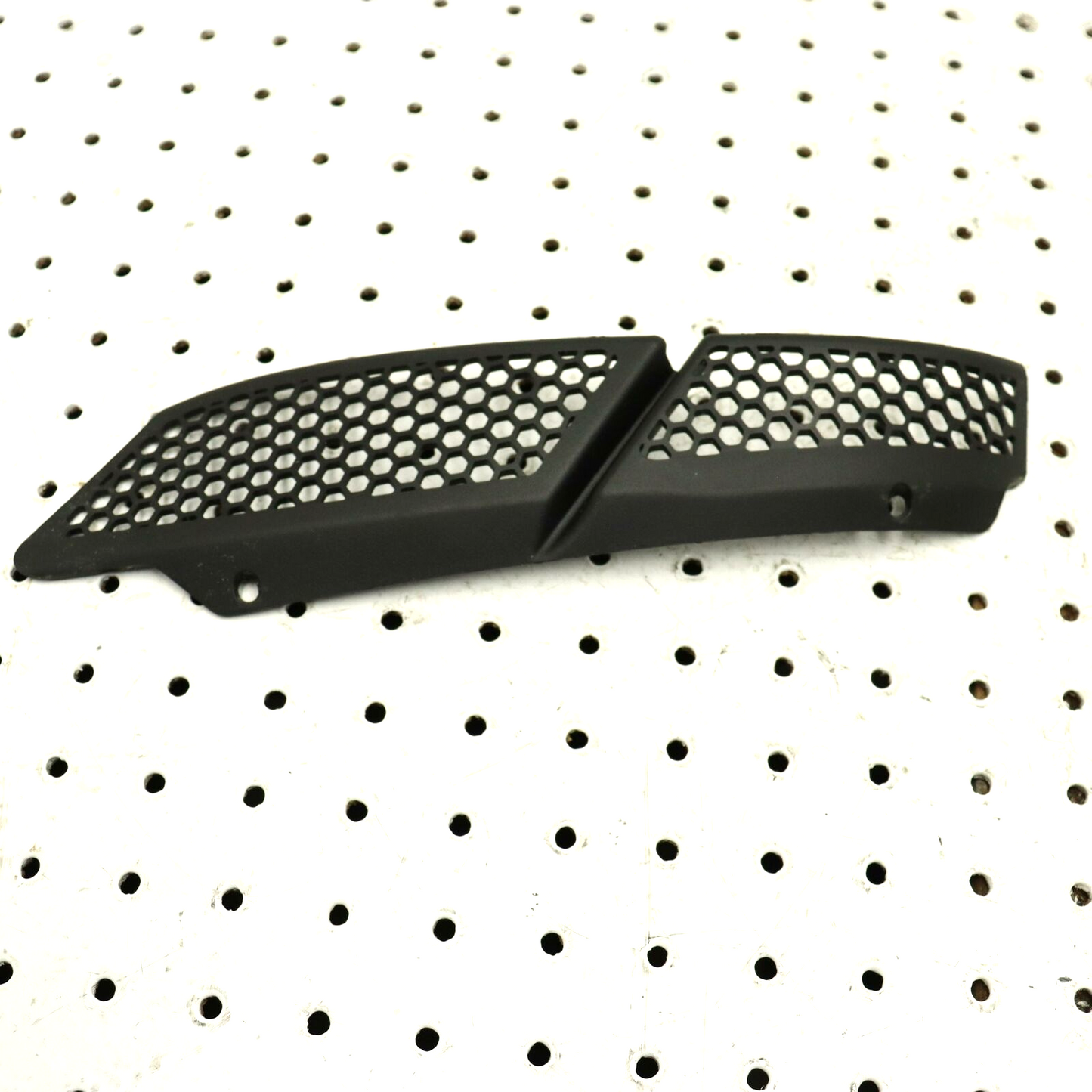 2007 POLARIS RMK 600 HOOD VENT SCREEN 5435849-070