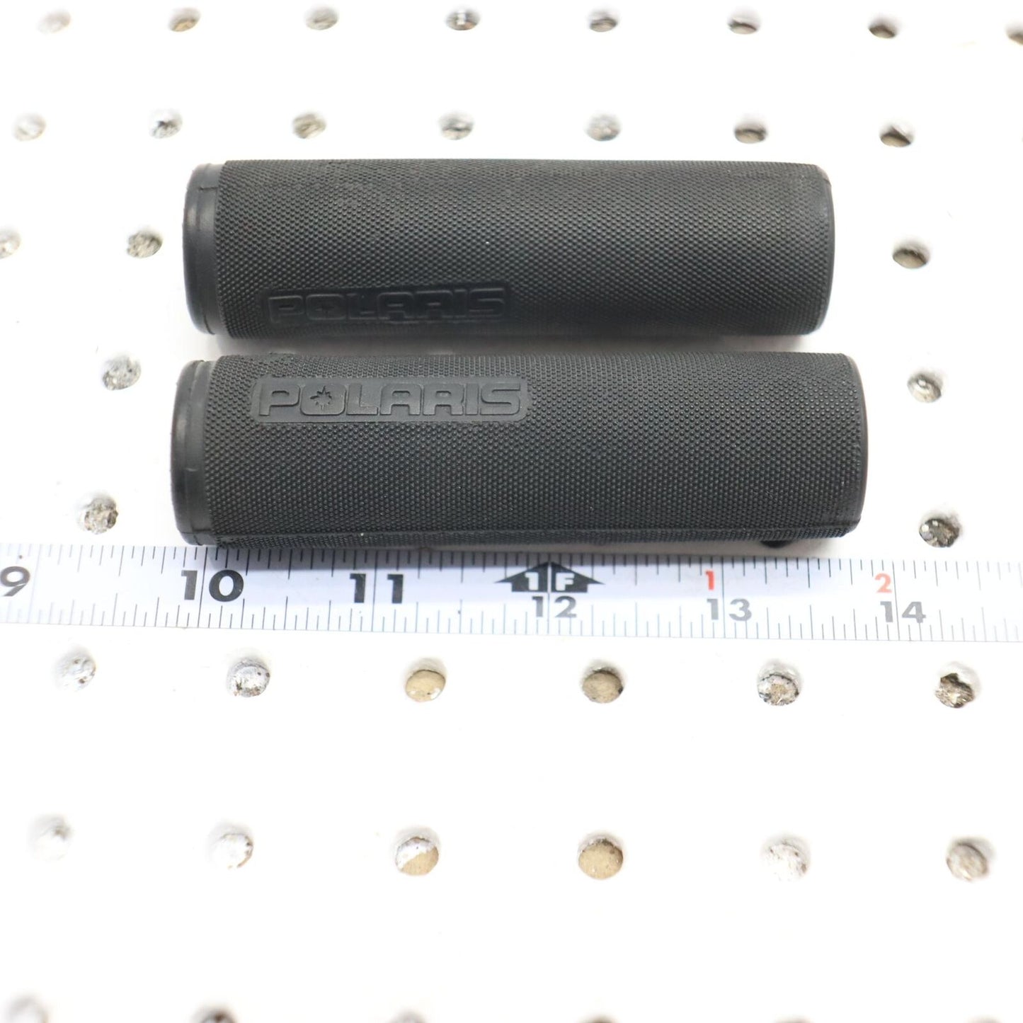 2012 POLARIS SWITCHBACK 800 HANDLEBAR GRIPS 5435394-070; 5452149-070