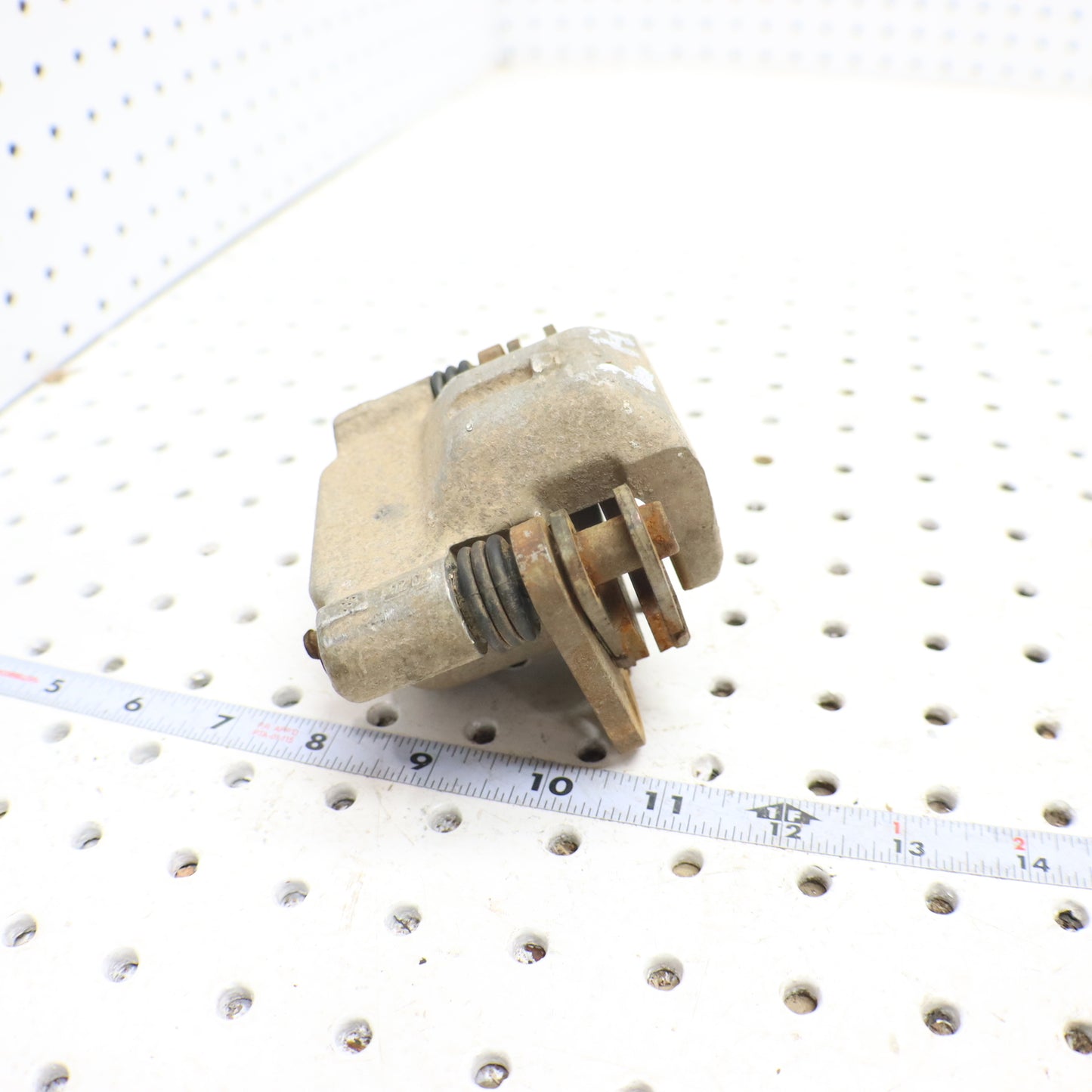 2013 Polaris Ranger Xp 900 Brake Caliper Rear LEFT 1911373