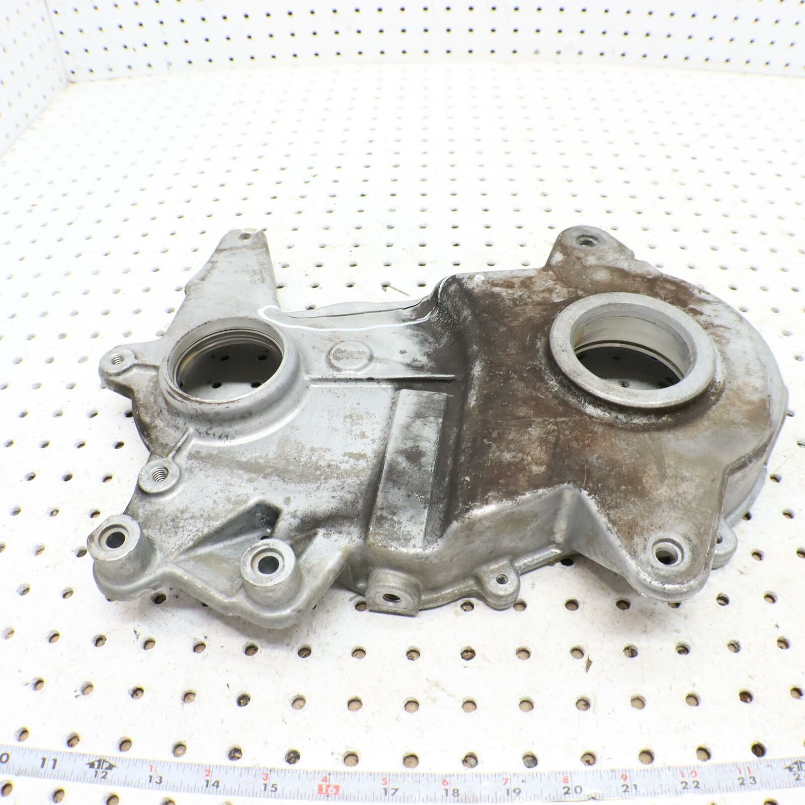 2006 POLARIS SWITCHBACK TRACK CHAIN HOUSING CASE 1332318 CRACKED