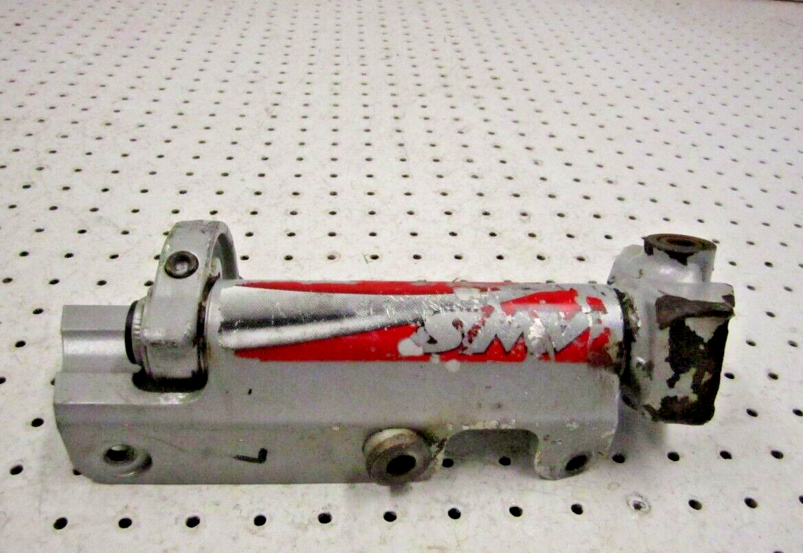 2004 ARCTIC CAT SABERCAT 600 EFI LX SPINDLE LEFT 1703-371