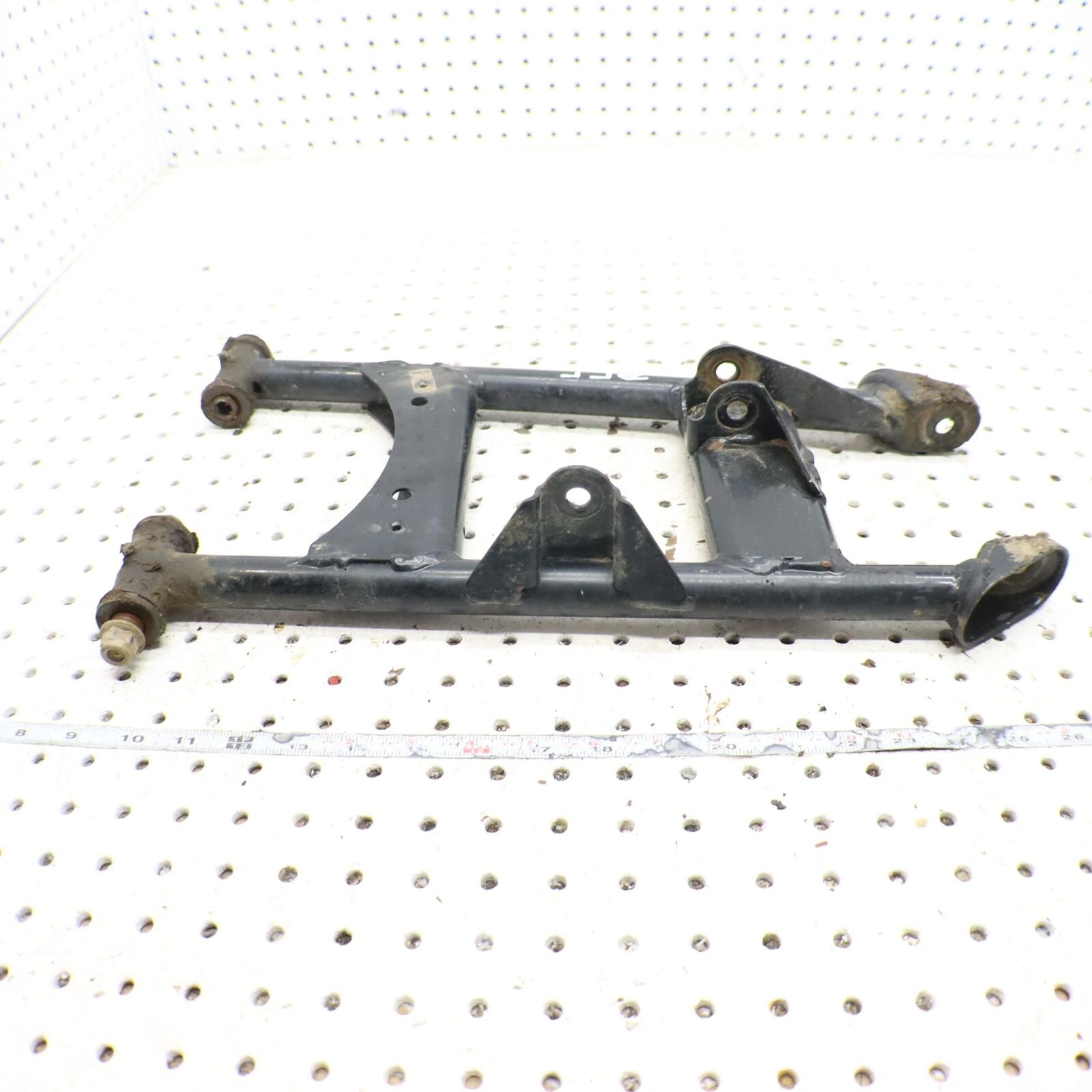 2009 POLARIS SPORTSMAN XP 850 LOWER LEFT REAR CONTROL A ARM  1015128-067 1017256