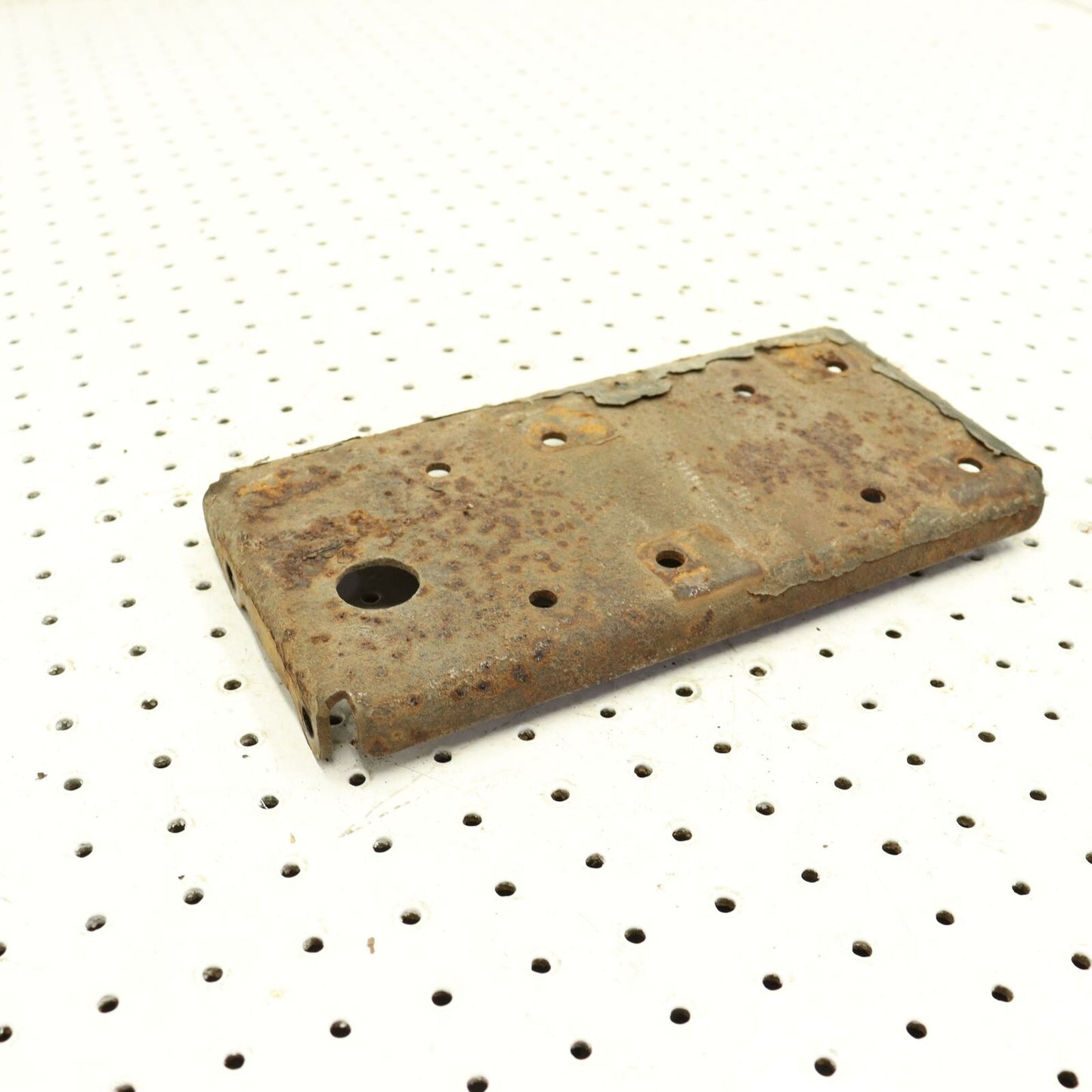 2004 POLARIS SPORTSMAN 600 WINCH MOUNT PLATE 2874678