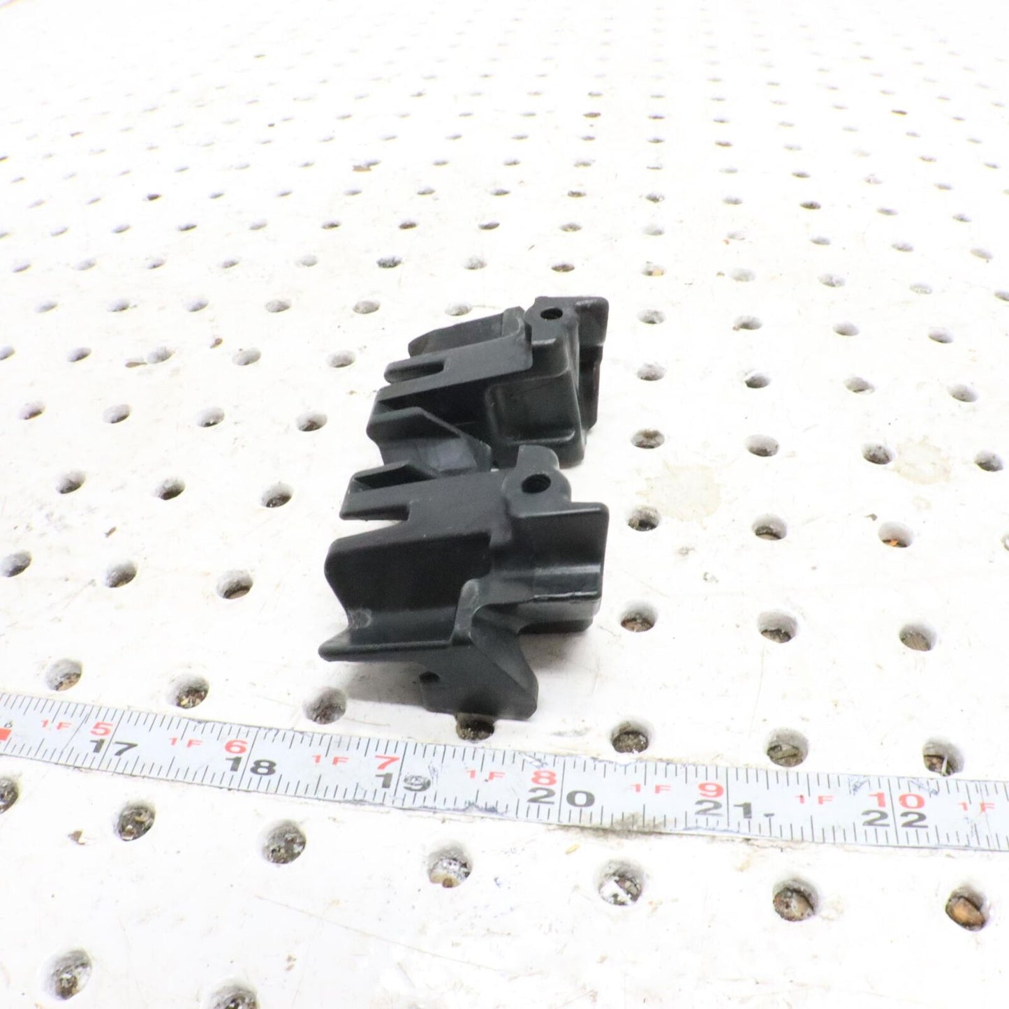 2014 ARCTIC CAT M8000 Retainer, Plenum 6606-822
