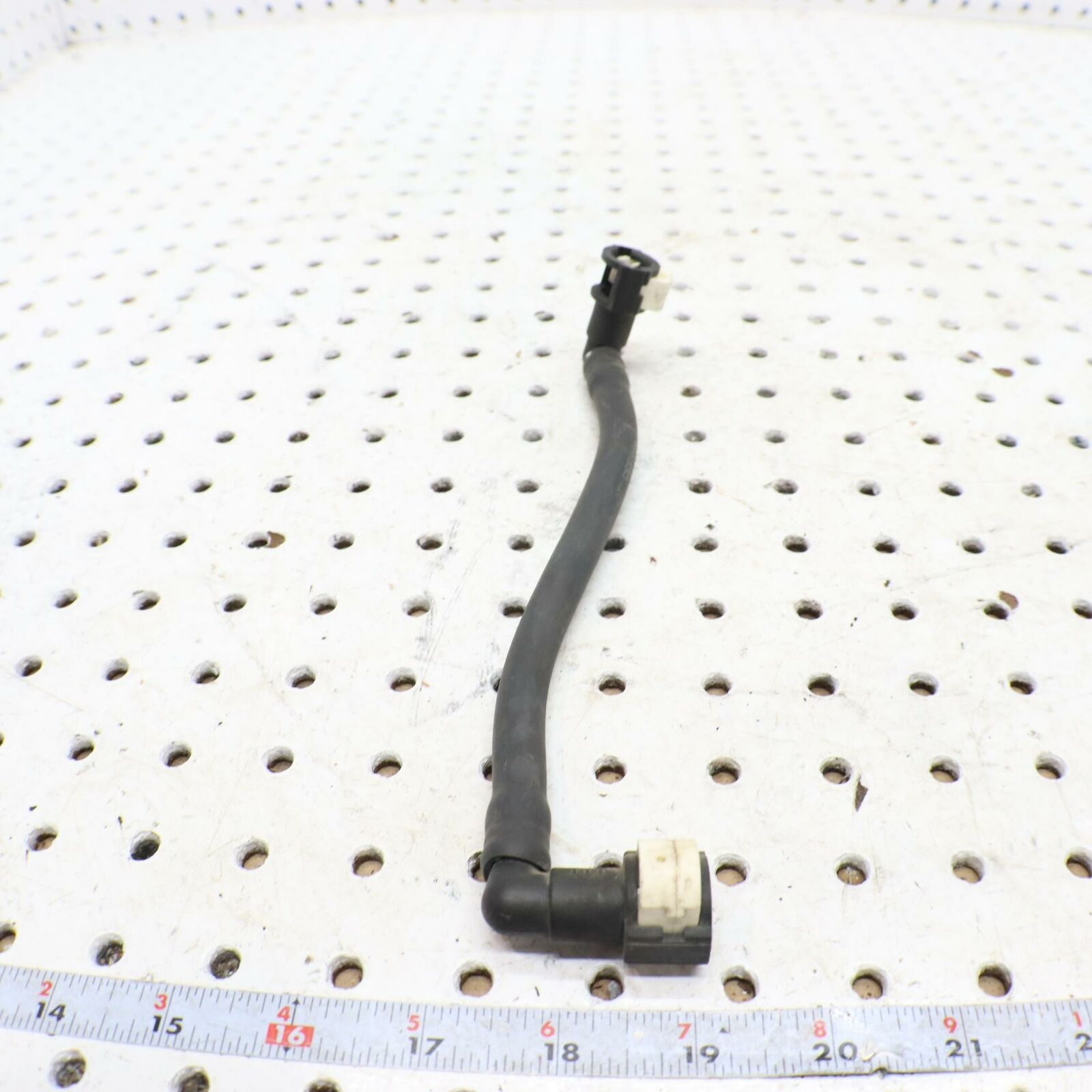 2006 POLARIS SWITCHBACK FUEL HOSE GAS LINE TUBE PIPE  2520567