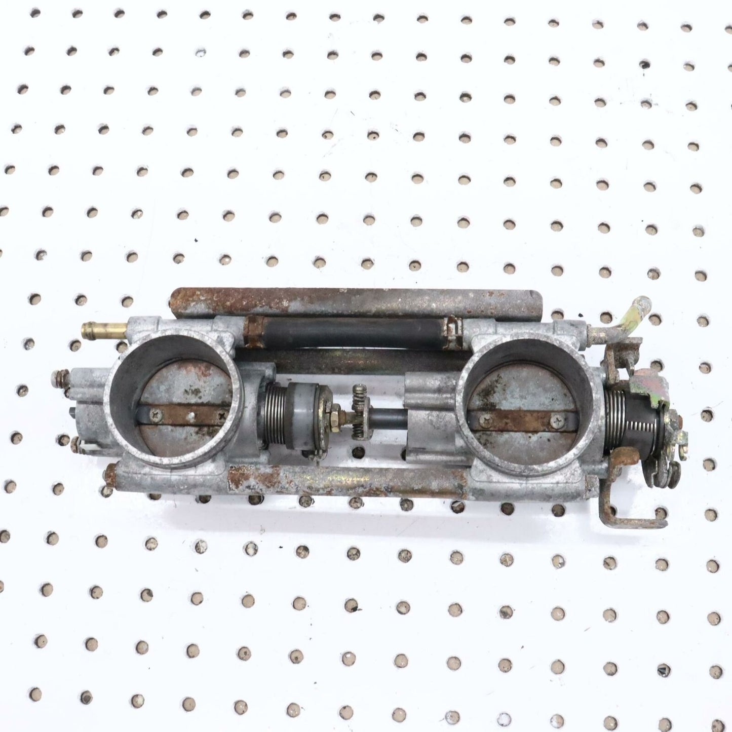 2006 POLARIS CLASSIC 700 MAIN FUEL INJECTORS THROTTLE BODIES BODY 1203050