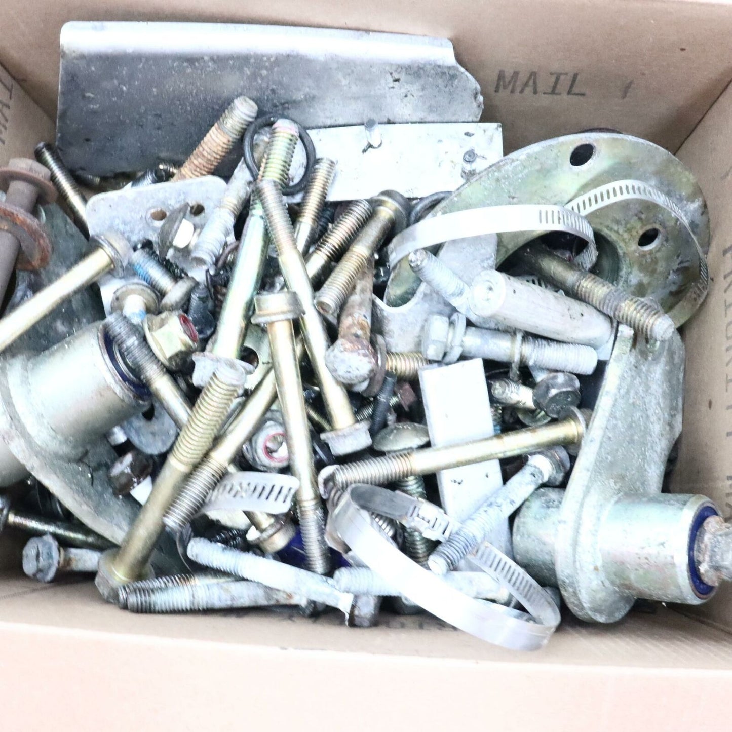 2007 POLARIS IQ 600 MISCELLANEOUS BOLTS HARDWARE NUTS BOLTS FASTENERS BRACKETS