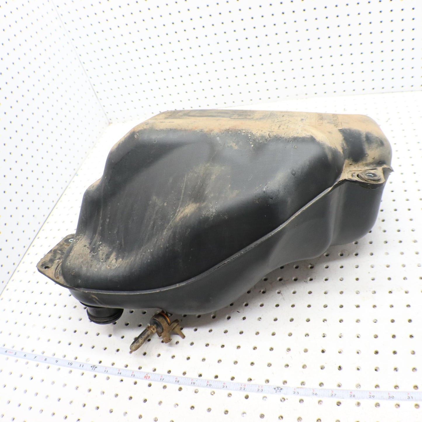 2016 SUZUKI KING QUAD 500 FUEL TANK GAS TANK 44100-31G20; 44100-31G21