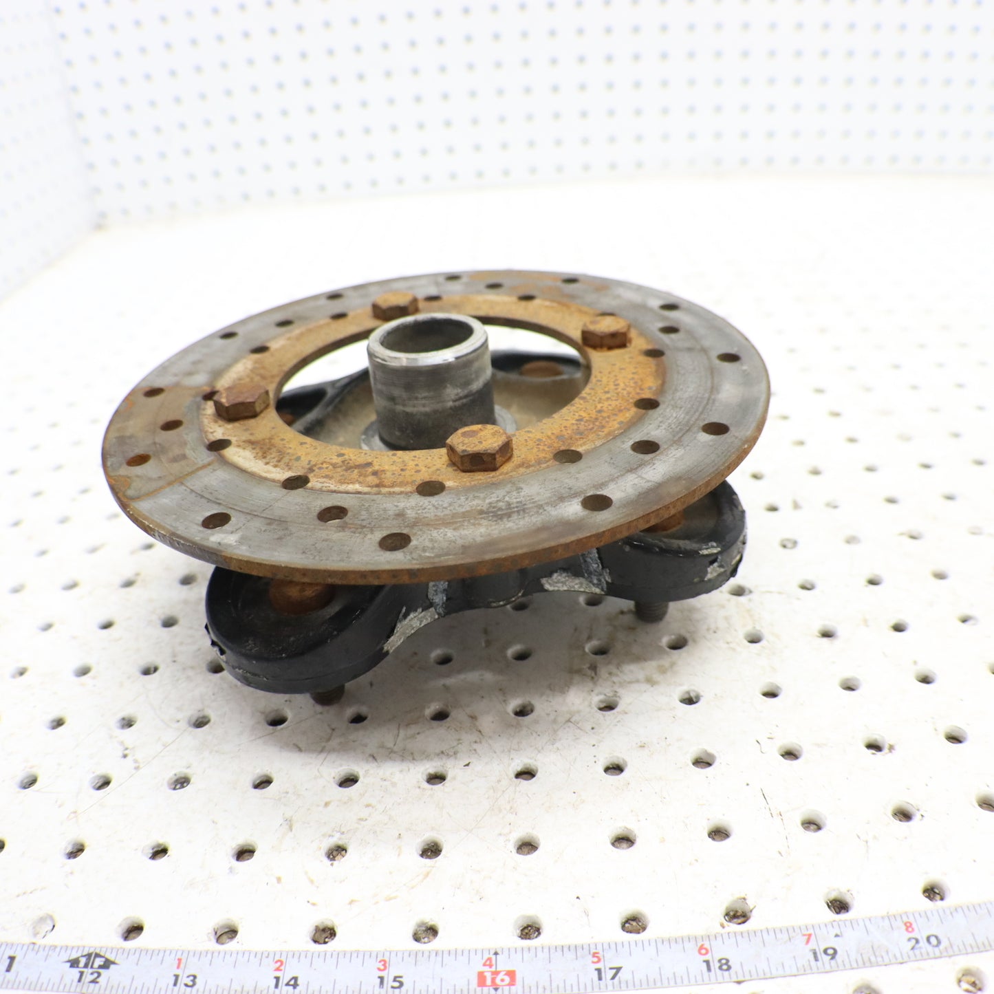 2013 Polaris Ranger Xp 900 Wheel Hub REAR 5137431-067 ; 5142964-067