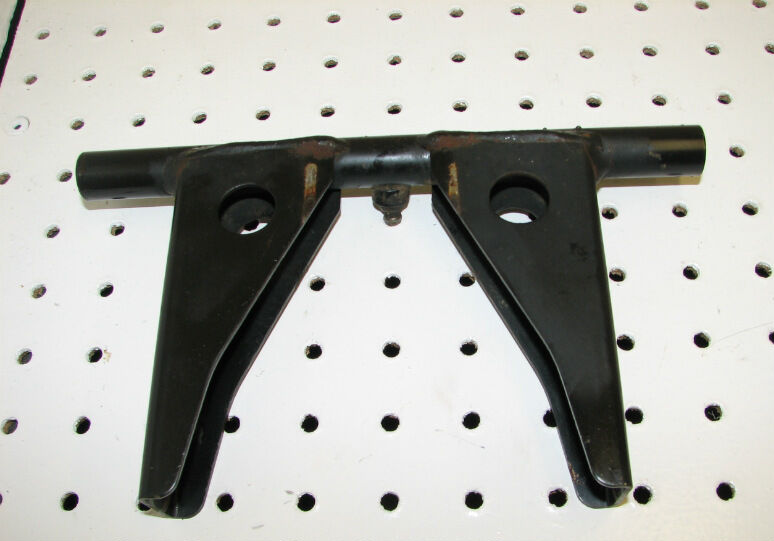 2002 POLARIS 800 RMK 159 REAR PIVOT ARM 1541614-067