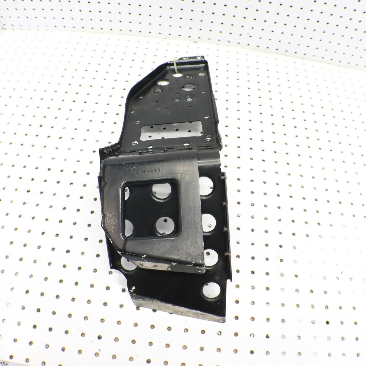 2002 ARCTIC CAT ZR 600 RIGHT FRONT FOOT HOLDER REST STAY FOOTREST WELL 1706-884