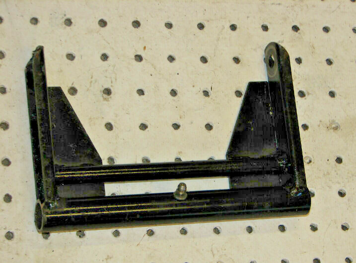 2007 ARCTIC CAT M8 153 REAR PIVOT ARM 1704-593