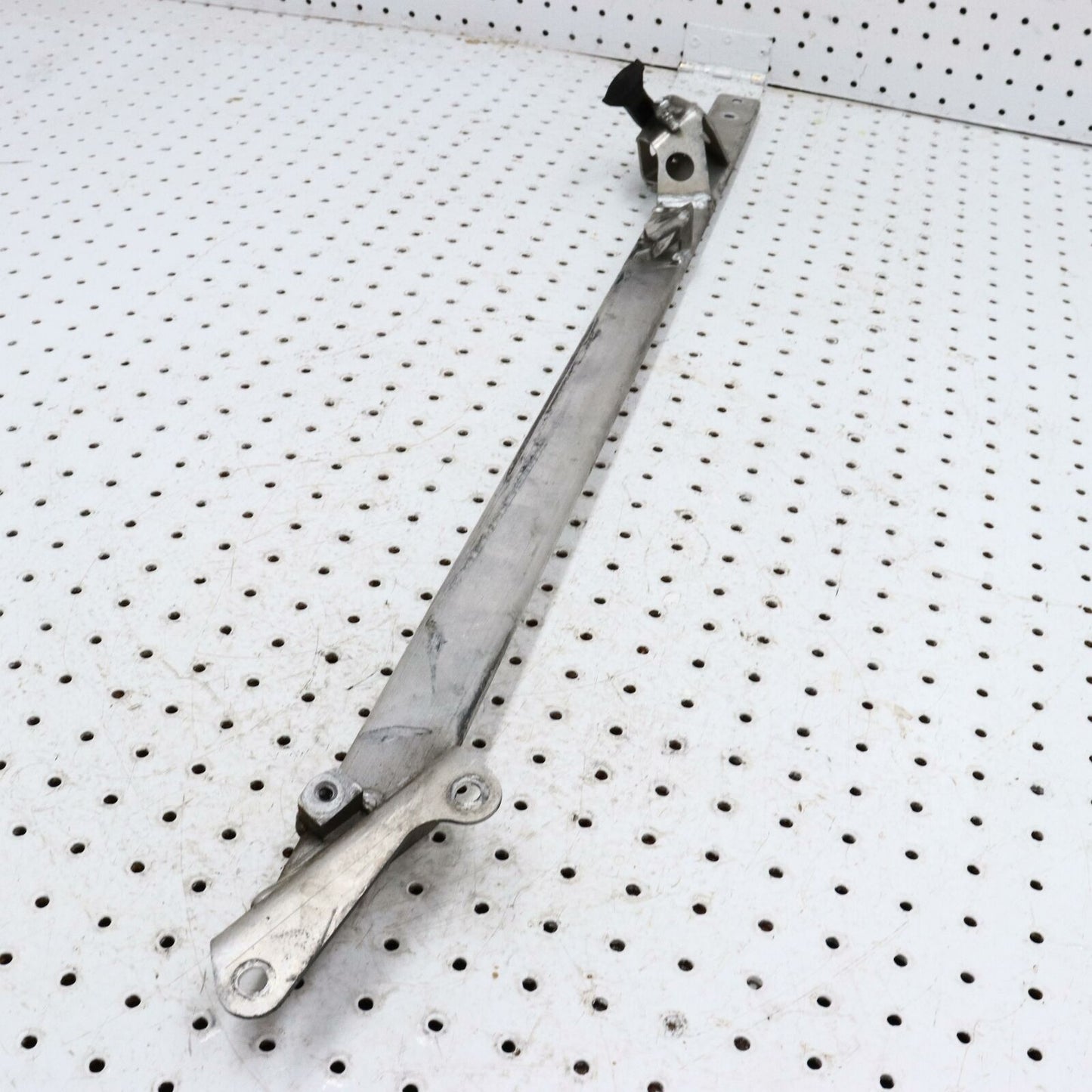 2006 SKI-DOO MXZ 500SS FRAME CHASISS SUPPORT RH Member 518323352