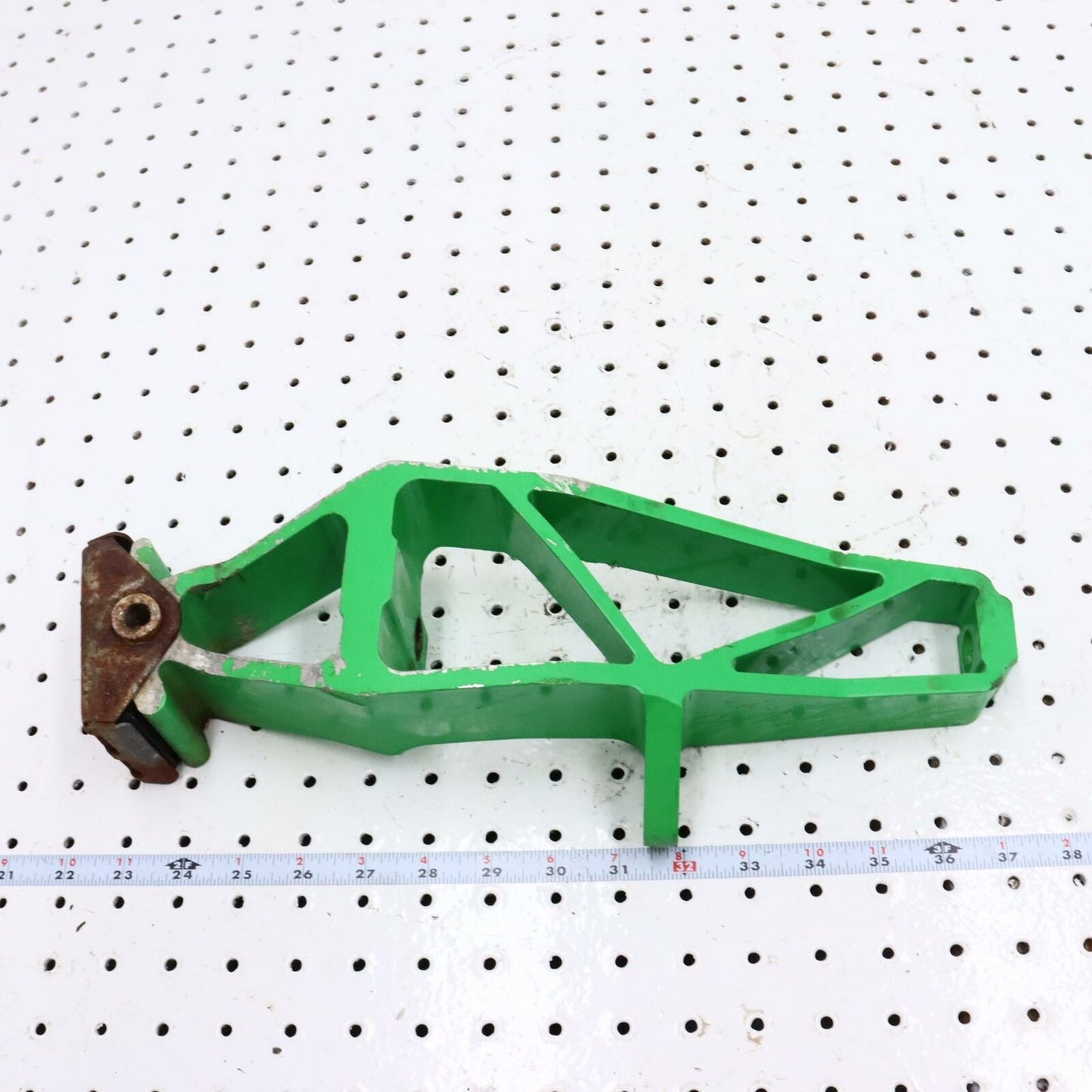2010 ARCTIC CAT SNO PRO 500 LEFT FRONT STEERING ARM SPINDLE KNUCKLE 2703-561