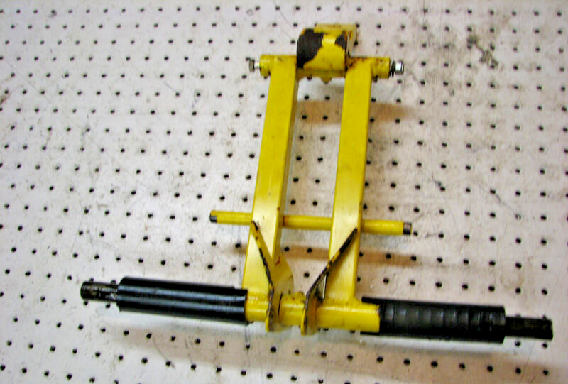 2002 POLARIS 800 RMK 144 REAR TORQUE ARM 1541615